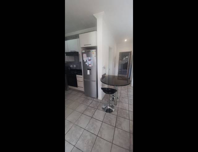 2 BEDROOM APARTMENT FOR SALE IN SHELLY BEACH